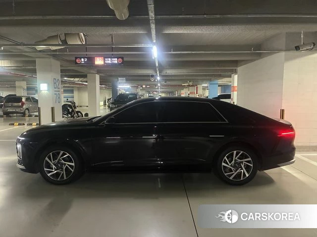 Hyundai Grandeur Hybrid (GN7) 2026 Черный из Кореи, фото 4