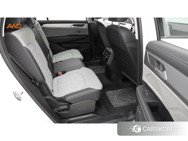 Volkswagen Tavendor 2025 Белый из Китая, фото 4
