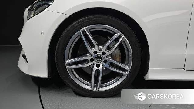 Mercedes-Benz E-Class W213 id 4967429 из Кореи 28