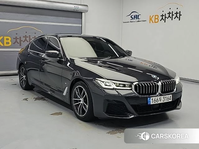 BMW 5 Series (G30) 2022 Черный из Кореи, фото 4