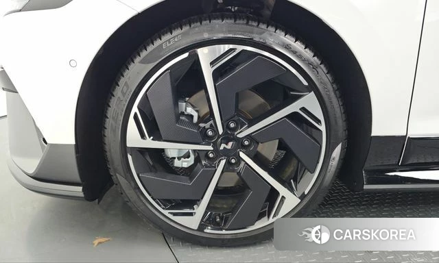 Hyundai The New Ionic 6 id 5020772 из Кореи 34