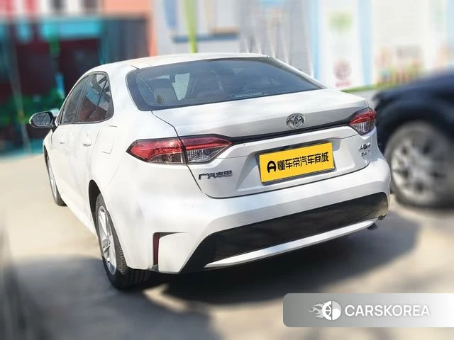 Toyota Levin 2021 Белый из Китая, фото 4