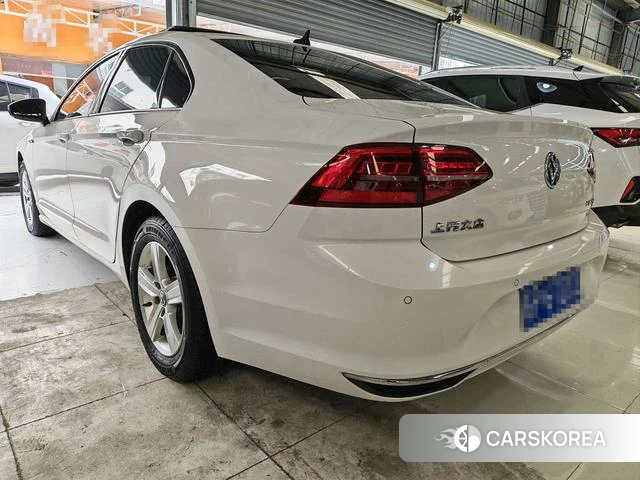 Volkswagen Lamando 2022 Белый из Китая, фото 4