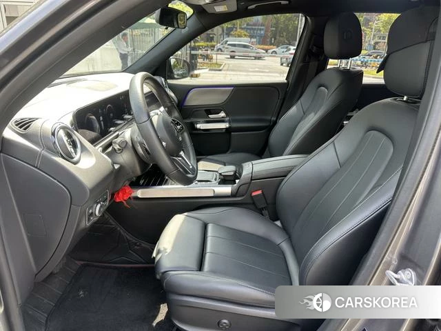 Mercedes-Benz GLB 2023 Темно-серый из Китая, фото 4