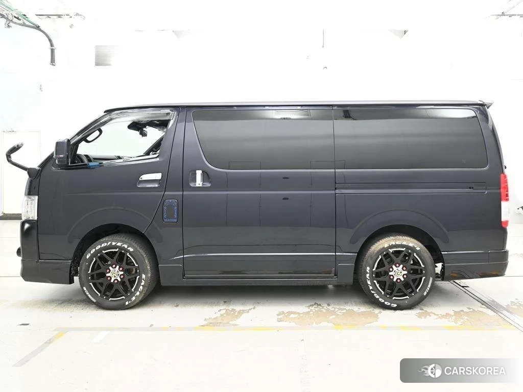 Toyota HiAce Van 2021 из Японии, фото 4