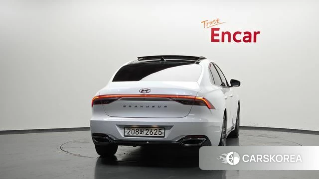 Hyundai The New Grandeur IG id 4371227 из Кореи 28