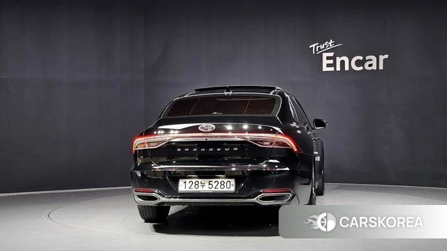 Hyundai The New Grandeur IG id 4688920 из Кореи 29