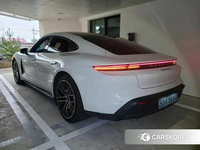 Porsche Taycan 2021 Белый из Кореи, фото 5