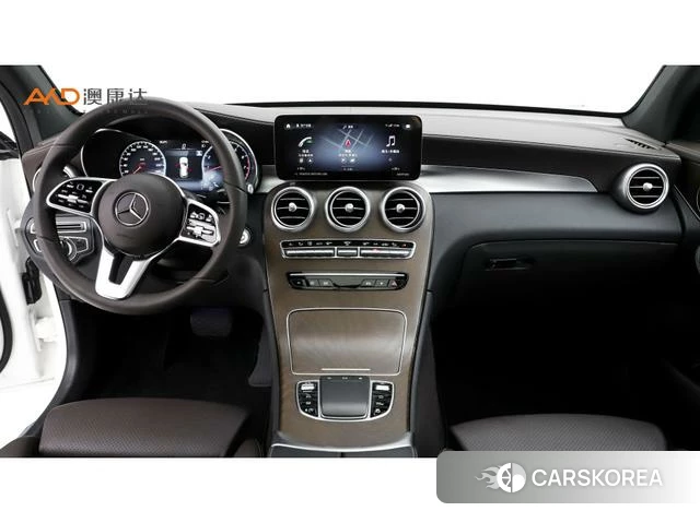 Mercedes-Benz GLC 2022 Белый из Китая, фото 4