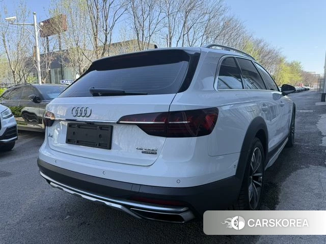 Audi A4L 2021 Белый из Китая, фото 4