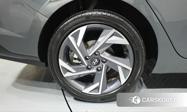 Hyundai The New Avante (CN7) id 4990357 из Кореи 32