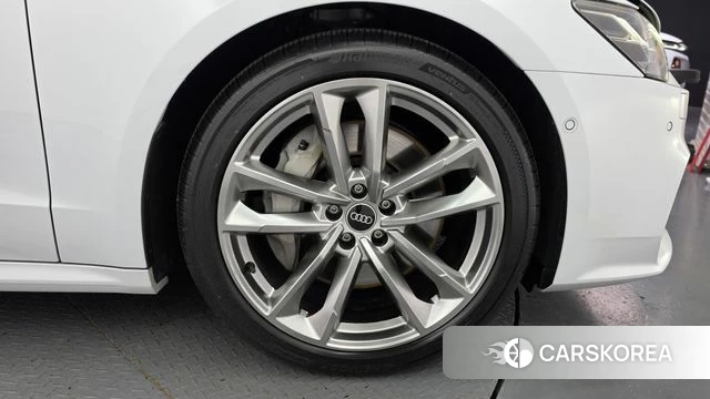 Audi A7 (4K) id 5046439 из Кореи 25