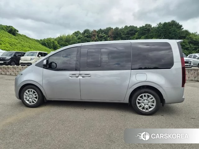 Hyundai Staria id 4579877 из Кореи 14