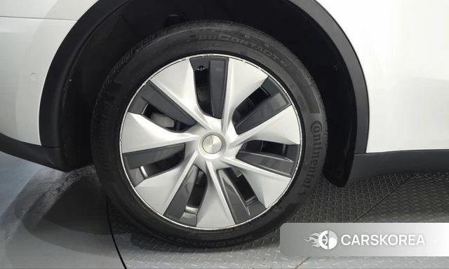 Tesla Model Y id 5027457 из Кореи 26