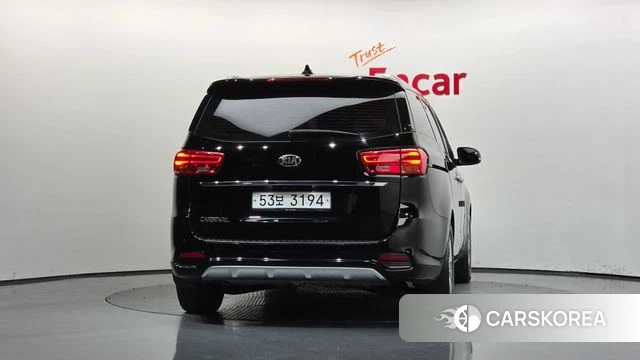 Kia The New Carnival id 4988280 из Кореи 25