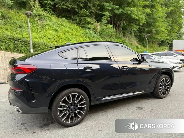 BMW X6 (G06) 2025 Черный из Кореи, фото 4