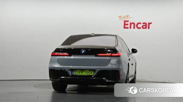 BMW 7 Series (G70) id 4985937 из Кореи 14