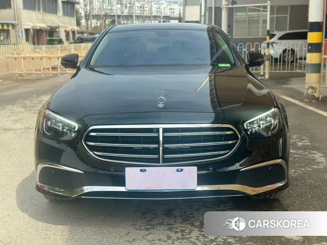 Mercedes-Benz E-Class 2023 Черный из Китая, фото 4