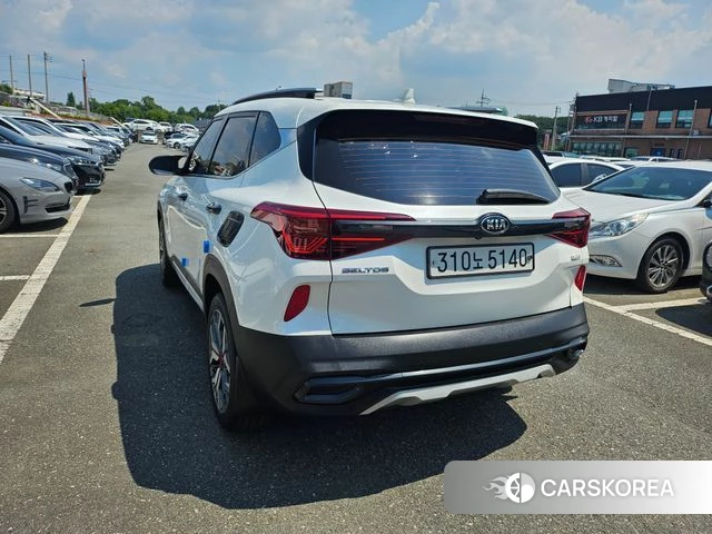 Kia Seltos id 4662636 из Кореи 14