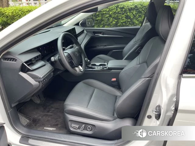 Toyota Camry 2025 Белый из Китая, фото 5