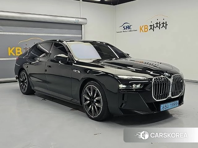 BMW i7 (G70) 2023 Черный из Кореи, фото 4