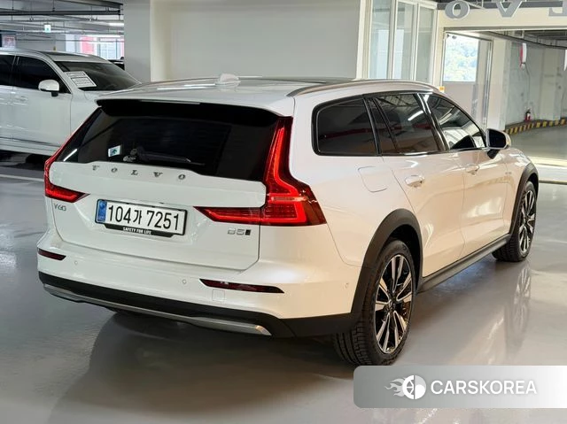 Volvo V60 Cross-Country 2nd Generation id 4990320 из Кореи 14