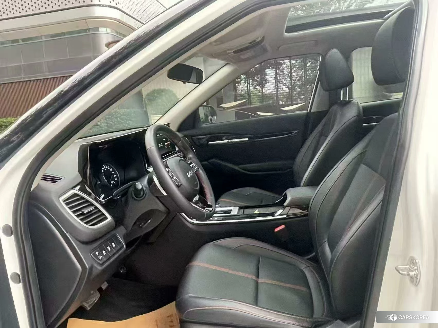 Kia KX3 2021 Белый из Китая, фото 4