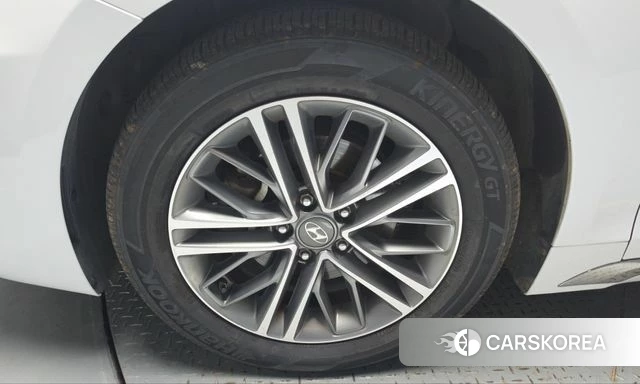Hyundai Grandeur IG id 5018684 из Кореи 21