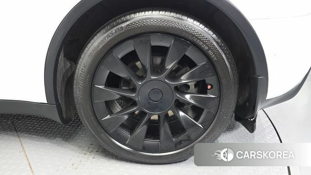 Tesla Model Y id 4975993 из Кореи 25