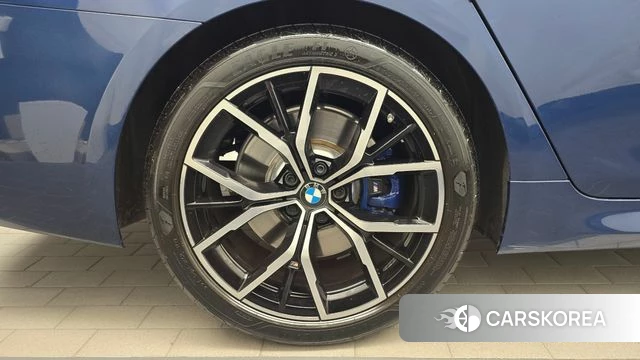 BMW 5 Series (G30) id 4952105 из Кореи 25