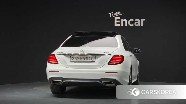 Mercedes-Benz E-Class W213 id 4967028 из Кореи 28