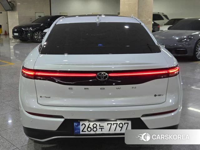 Toyota Crown Crossover id 5010938 из Кореи 14