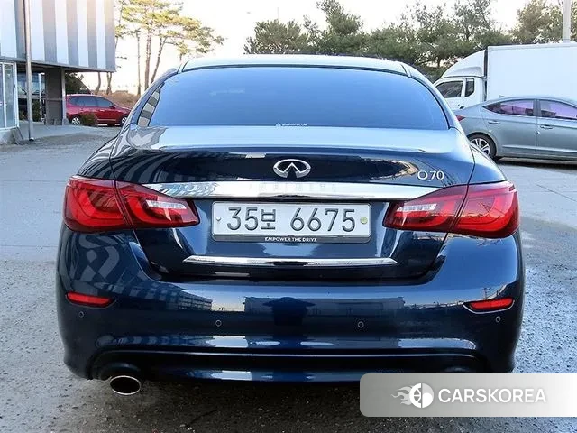 Infiniti Q70 id 3505166 из Кореи 14