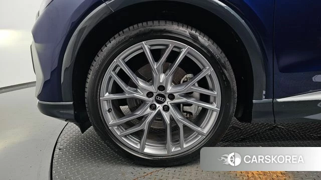 Audi Q4 e-Tron (F4) id 4928035 из Кореи 30