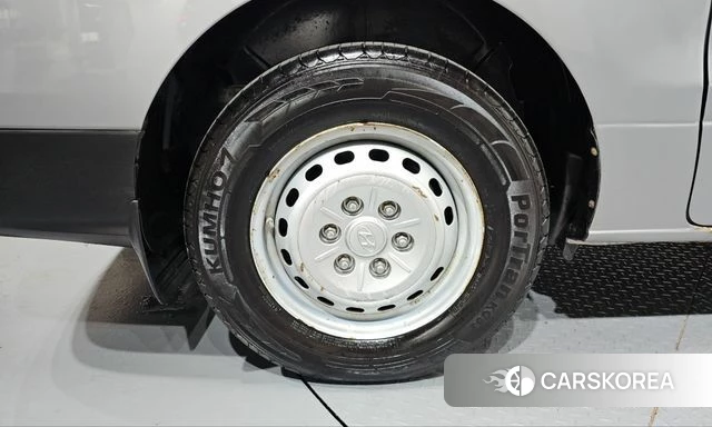 Hyundai The New Grand Starex id 5042281 из Кореи 25