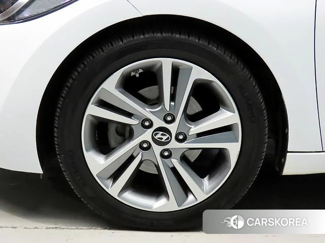 Hyundai Avante AD id 5042054 из Кореи 11