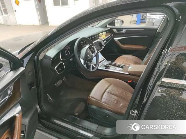 Audi A6 2021 Черный из Китая, фото 4