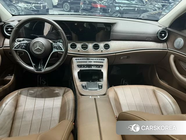 Mercedes-Benz E-Class 2021 Черный из Китая, фото 4