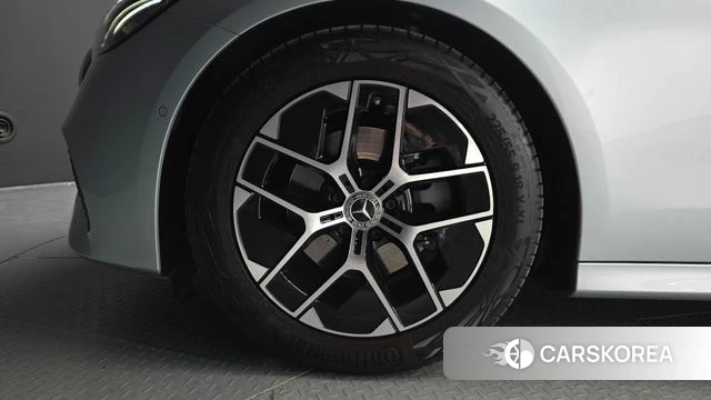 Mercedes-Benz E-Class W214 id 4957349 из Кореи 28