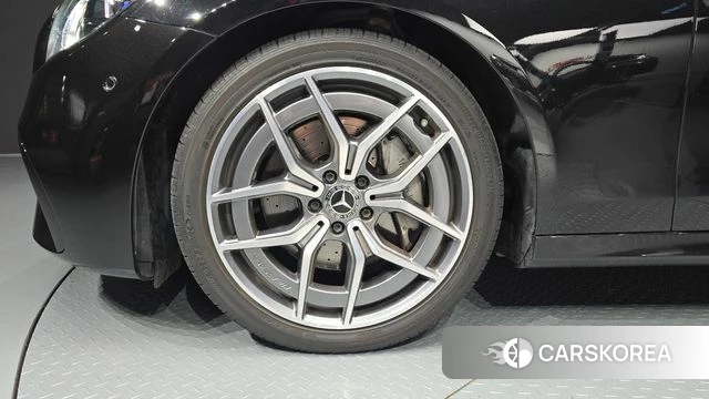 Mercedes-Benz E-Class W213 id 5003625 из Кореи 32