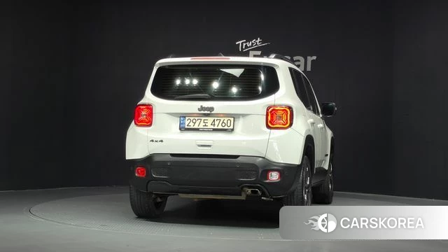 Jeep Renegade id 4769445 из Кореи 27