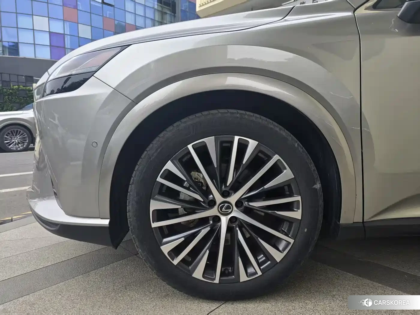 Lexus RX 2023 Silver/gray из Китая, фото 6