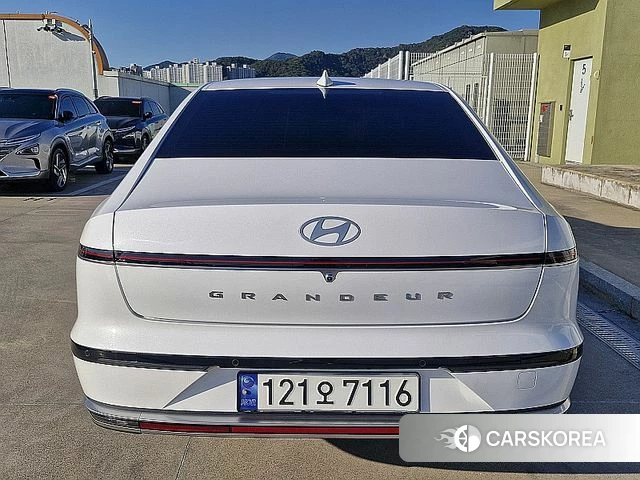 Hyundai Grandeur (GN7) id 4996673 из Кореи 14