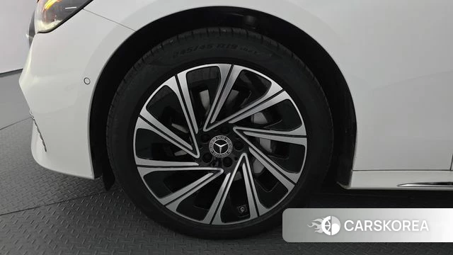 Mercedes-Benz E-Class W214 id 5011160 из Кореи 31