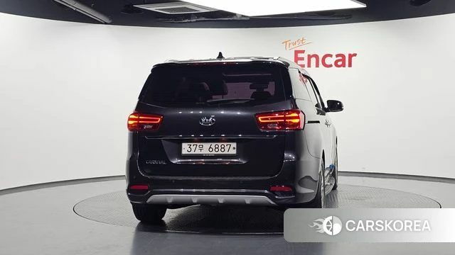 Kia The New Carnival id 4988121 из Кореи 26