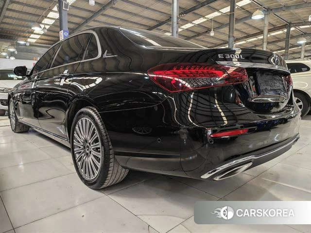 Mercedes-Benz E-Class 2021 Черный из Китая, фото 4