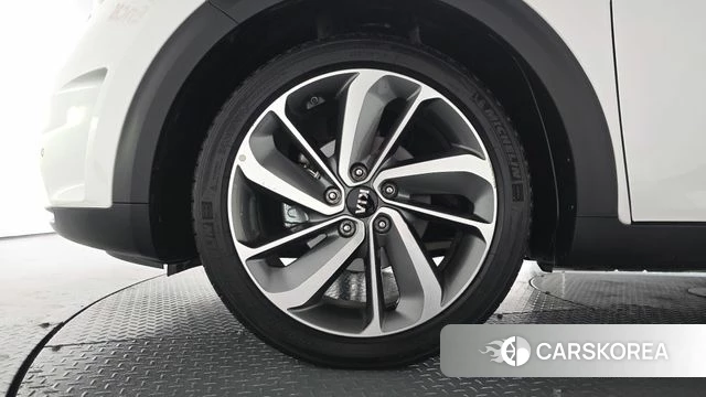 Kia Niro id 5035983 из Кореи 33