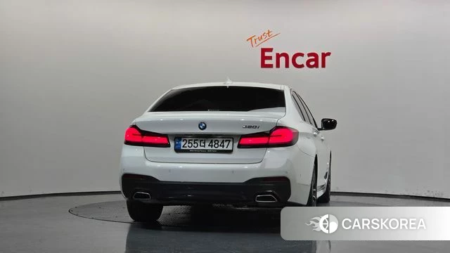 BMW 5 Series (G30) id 5002898 из Кореи 30