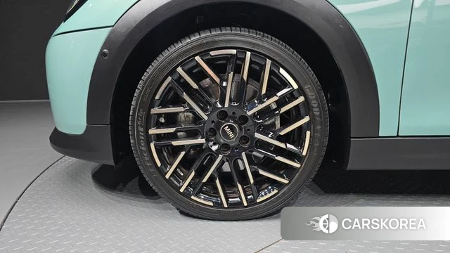 Mini Cooper S 4th Generation id 5011284 из Кореи 32