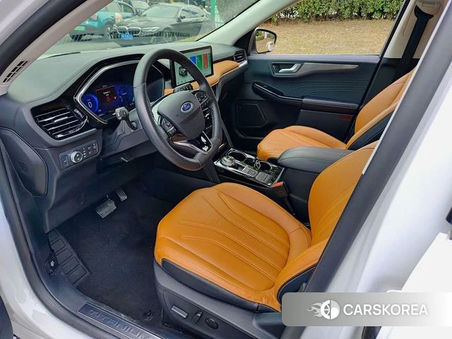 Ford Escape 2022 Белый из Китая, фото 4